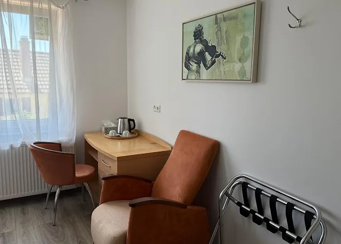 Coba Restaurant & Hostel *